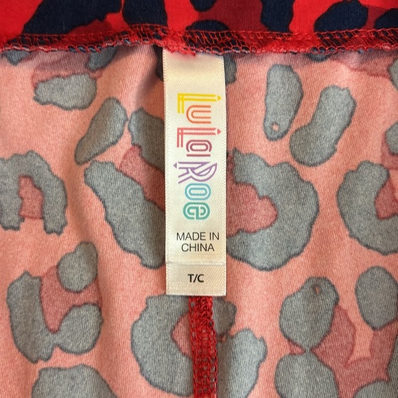 LuLaRoe Tall and Curvy Leggings - Picture 5 of 7